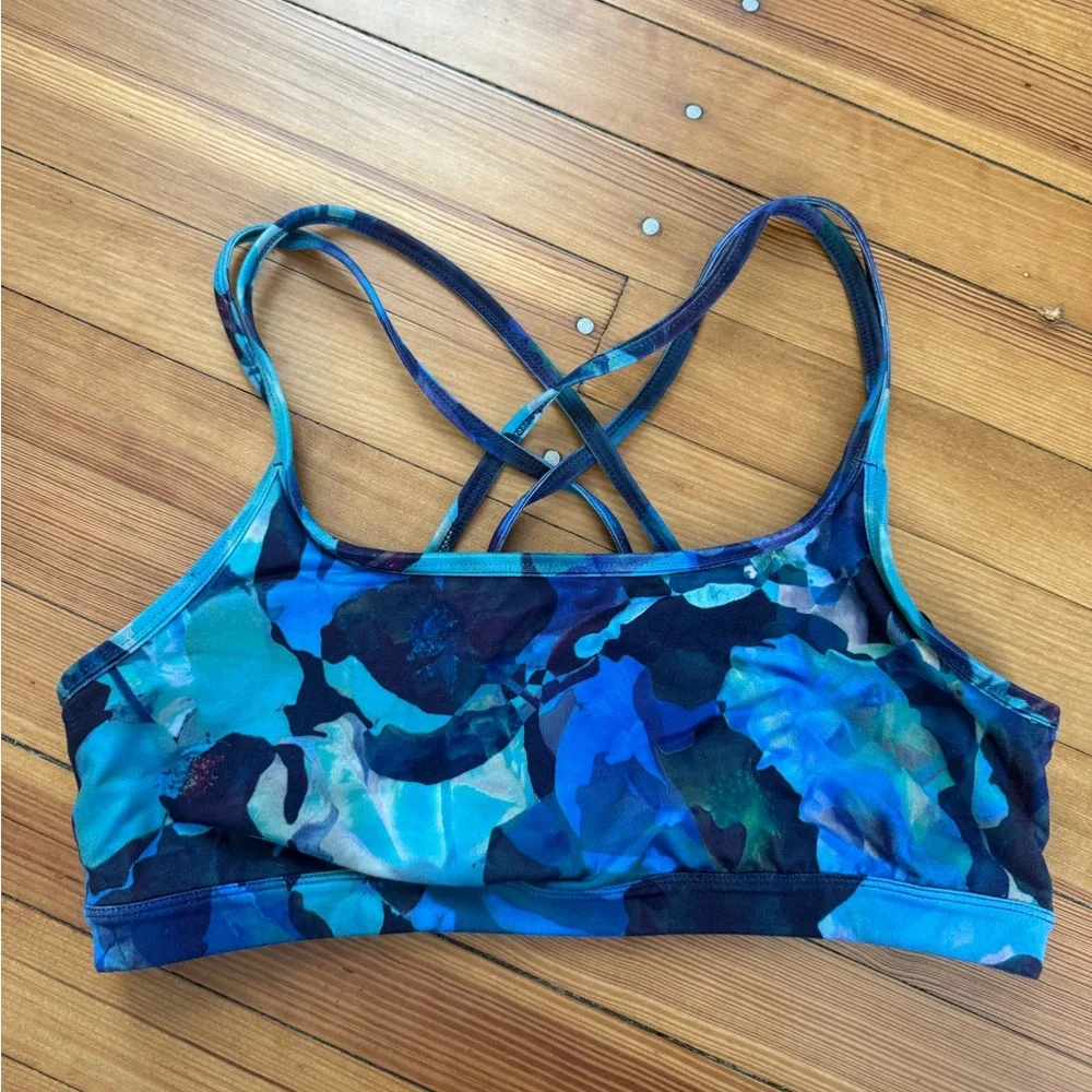 Athleta Blue Patterned Sports Bra size Large - Picture 1 of 3
